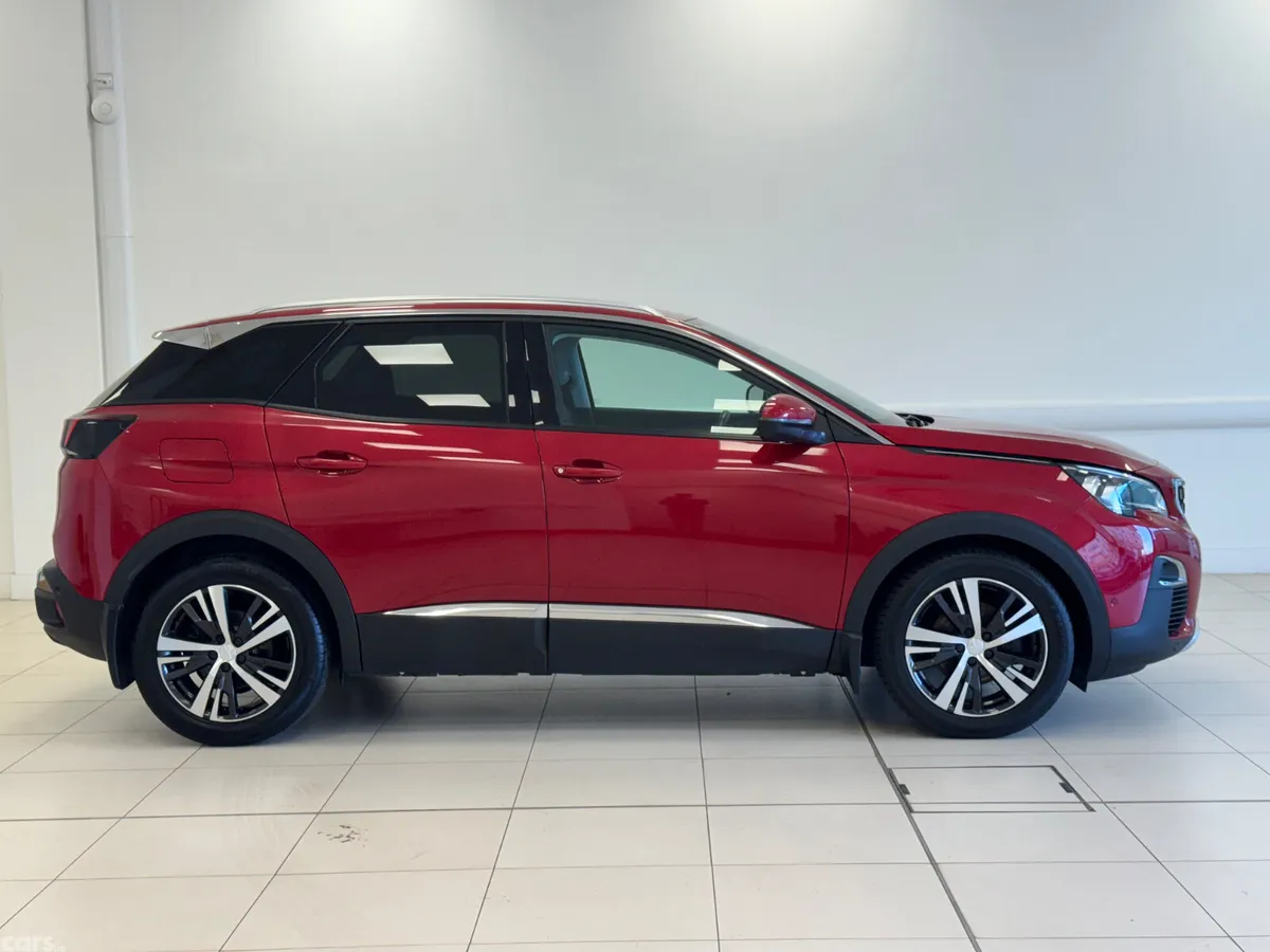 Peugeot 3008 MPV, Diesel, 2020, Red
