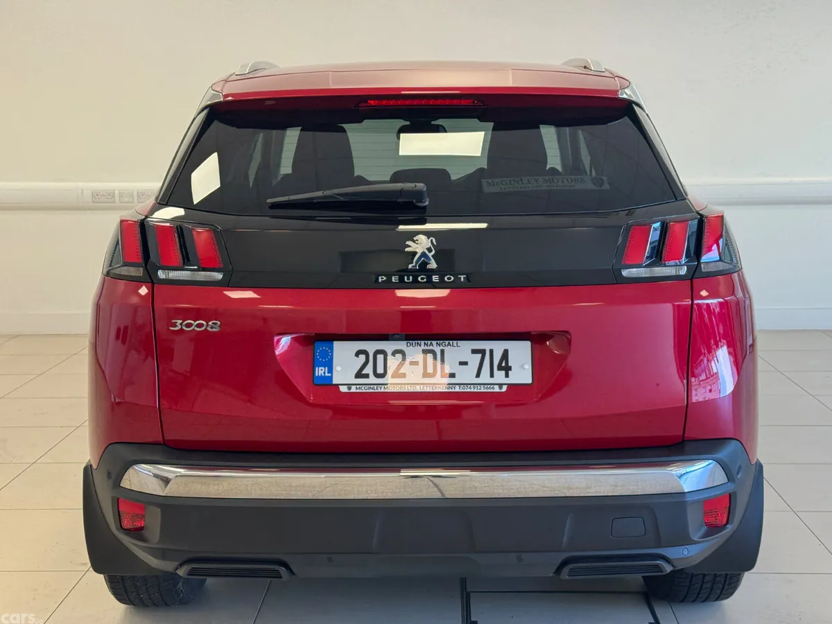 Peugeot 3008 MPV, Diesel, 2020, Red
