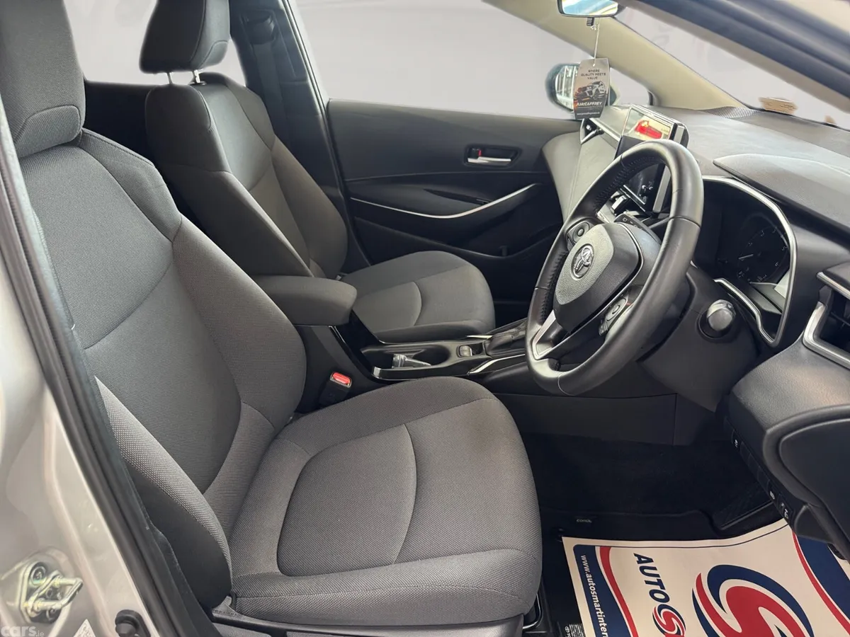 Toyota Corolla Estate, Petrol Hybrid, 2023, Silver