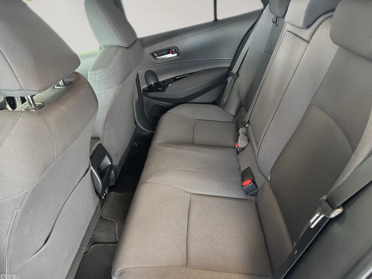 Toyota Corolla Estate, Petrol Hybrid, 2023, Silver