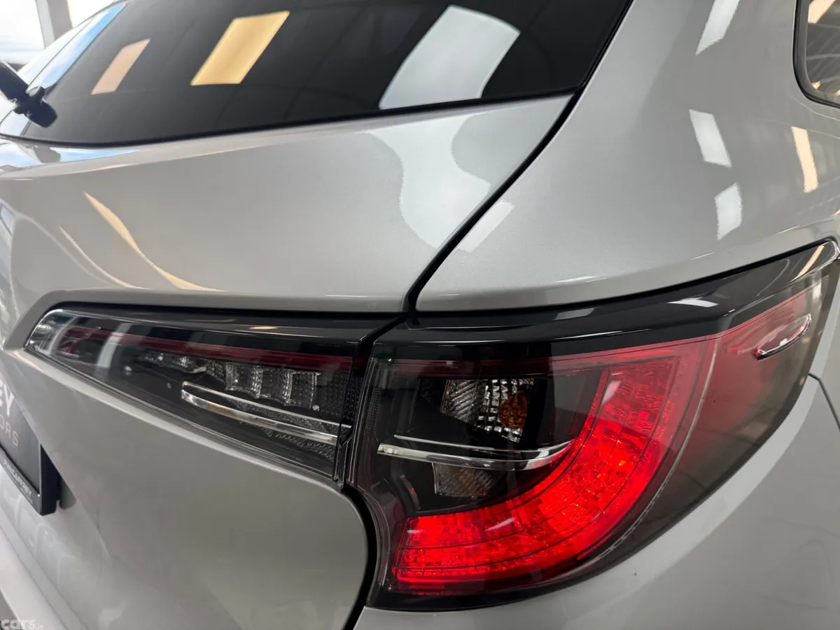 Toyota Corolla Estate, Petrol Hybrid, 2023, Silver