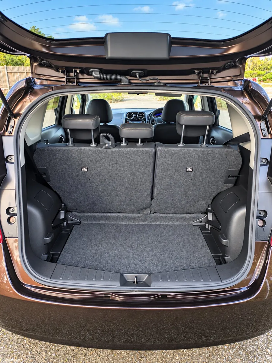 Nissan Note Hatchback, Petrol, 2015, Brown