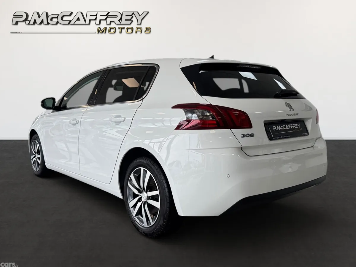 Peugeot 308 Hatchback, Diesel, 2019, White