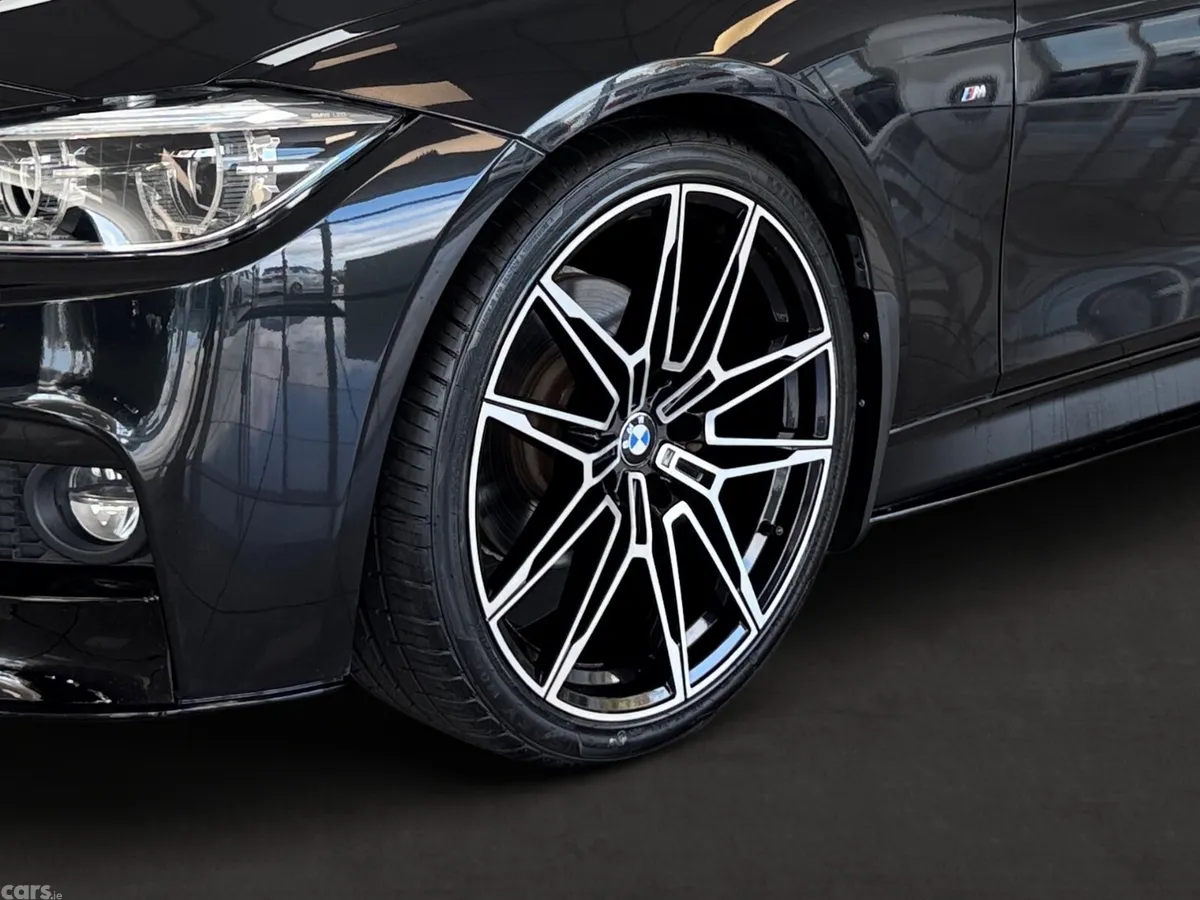 BMW 3-Series Saloon, Diesel, 2015, Black