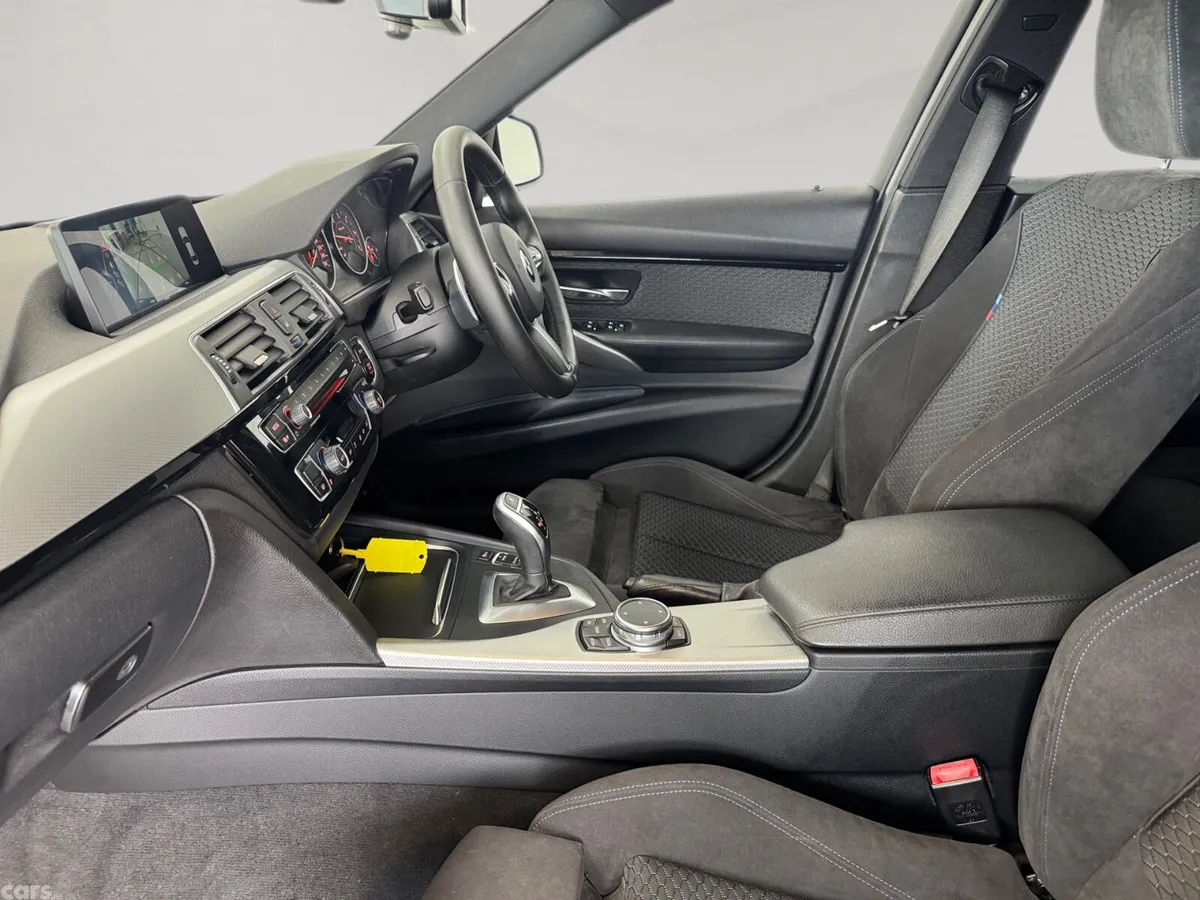 BMW 3-Series Saloon, Diesel, 2015, Black