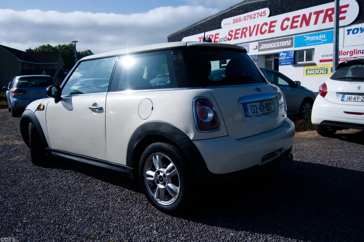 Mini One Hatchback, Diesel, 2013, White