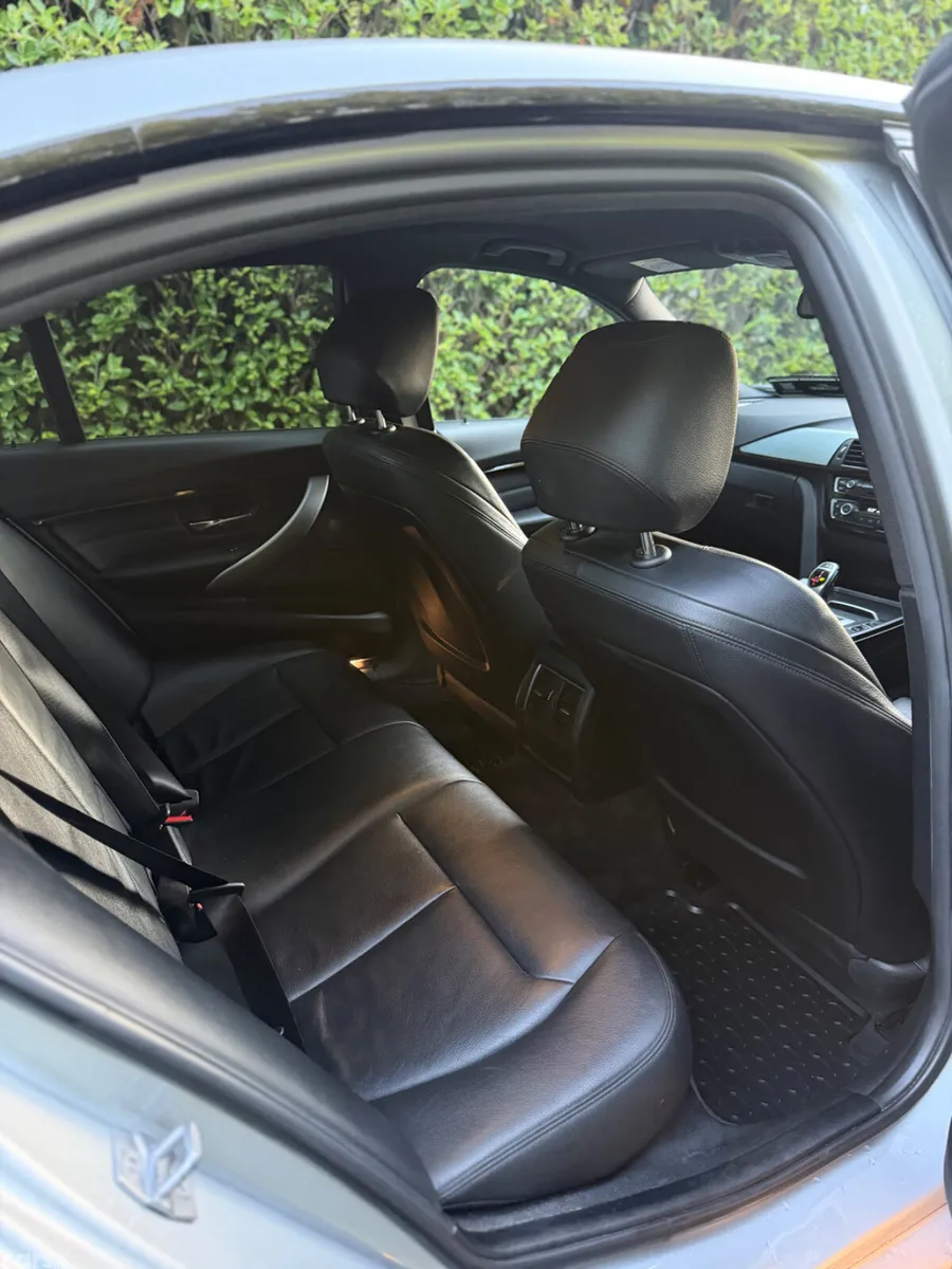 BMW 3-Series Saloon, Diesel, 2017, Silver