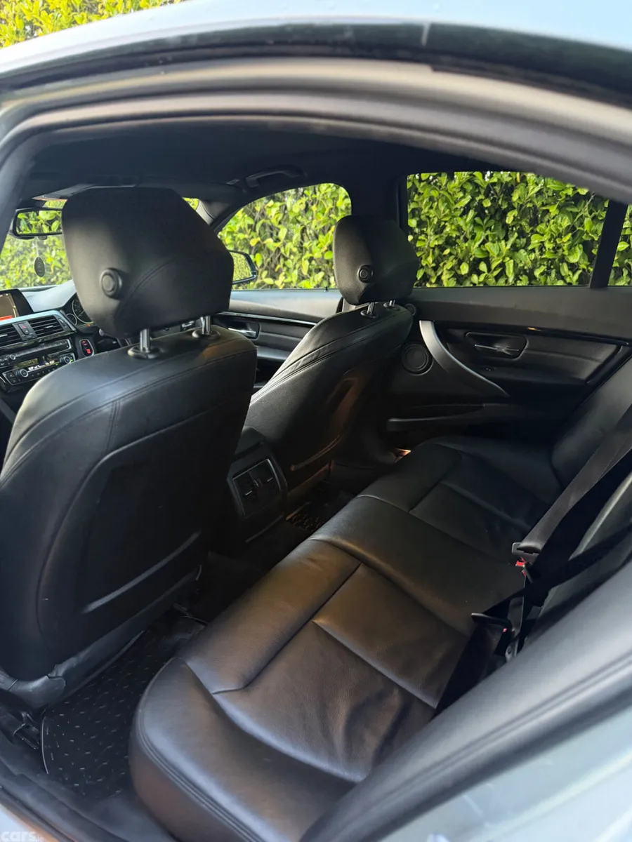BMW 3-Series Saloon, Diesel, 2017, Silver