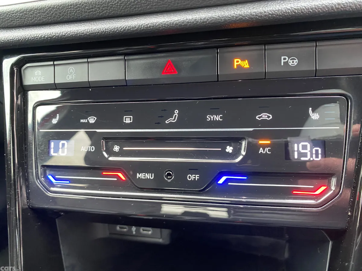Volkswagen T-Roc SUV, Diesel, 2023, Red