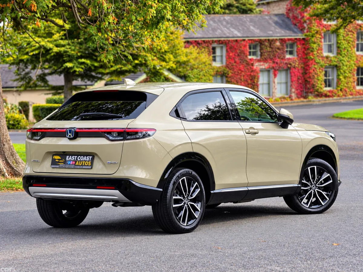 Honda Vezel SUV, Petrol Hybrid, 2022, Beige