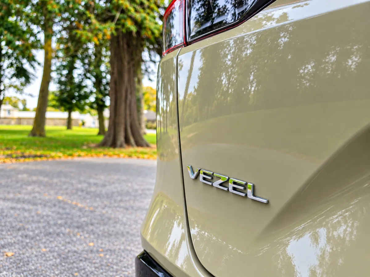 Honda Vezel SUV, Petrol Hybrid, 2022, Beige