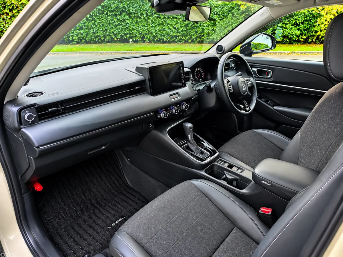 Honda Vezel SUV, Petrol Hybrid, 2022, Beige
