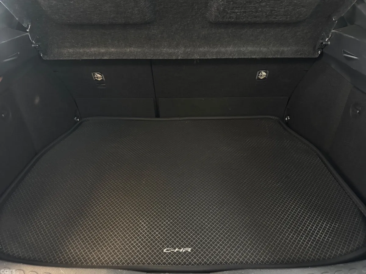 Toyota C-HR Hatchback, Petrol Hybrid, 2017, White