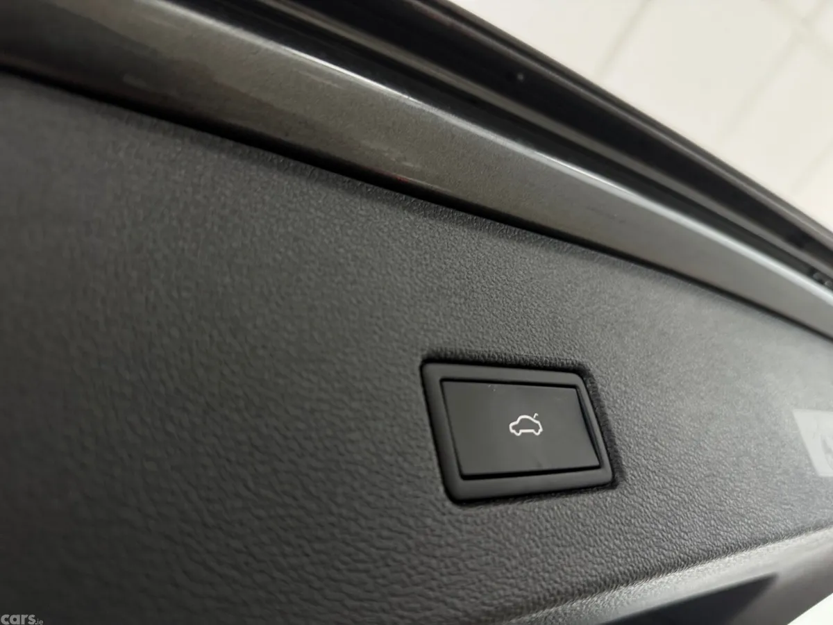 Volkswagen T-Roc SUV, Diesel, 2023, Grey