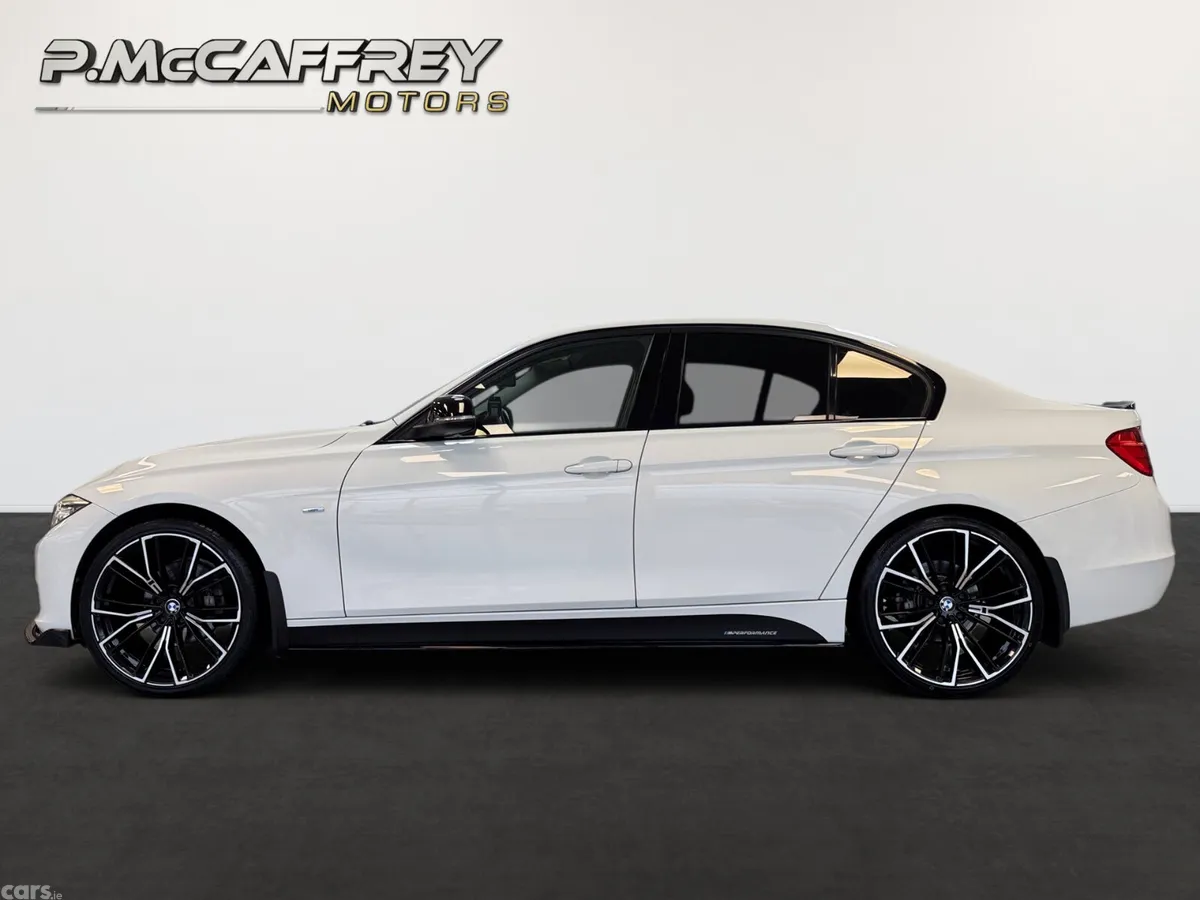 BMW 3-Series Saloon, Diesel, 2015, White