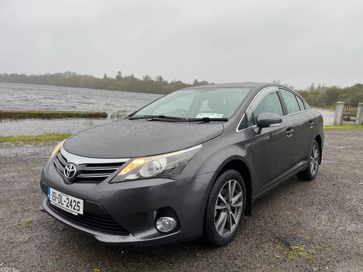 Toyota Avensis Saloon, Diesel, 2015, Grey