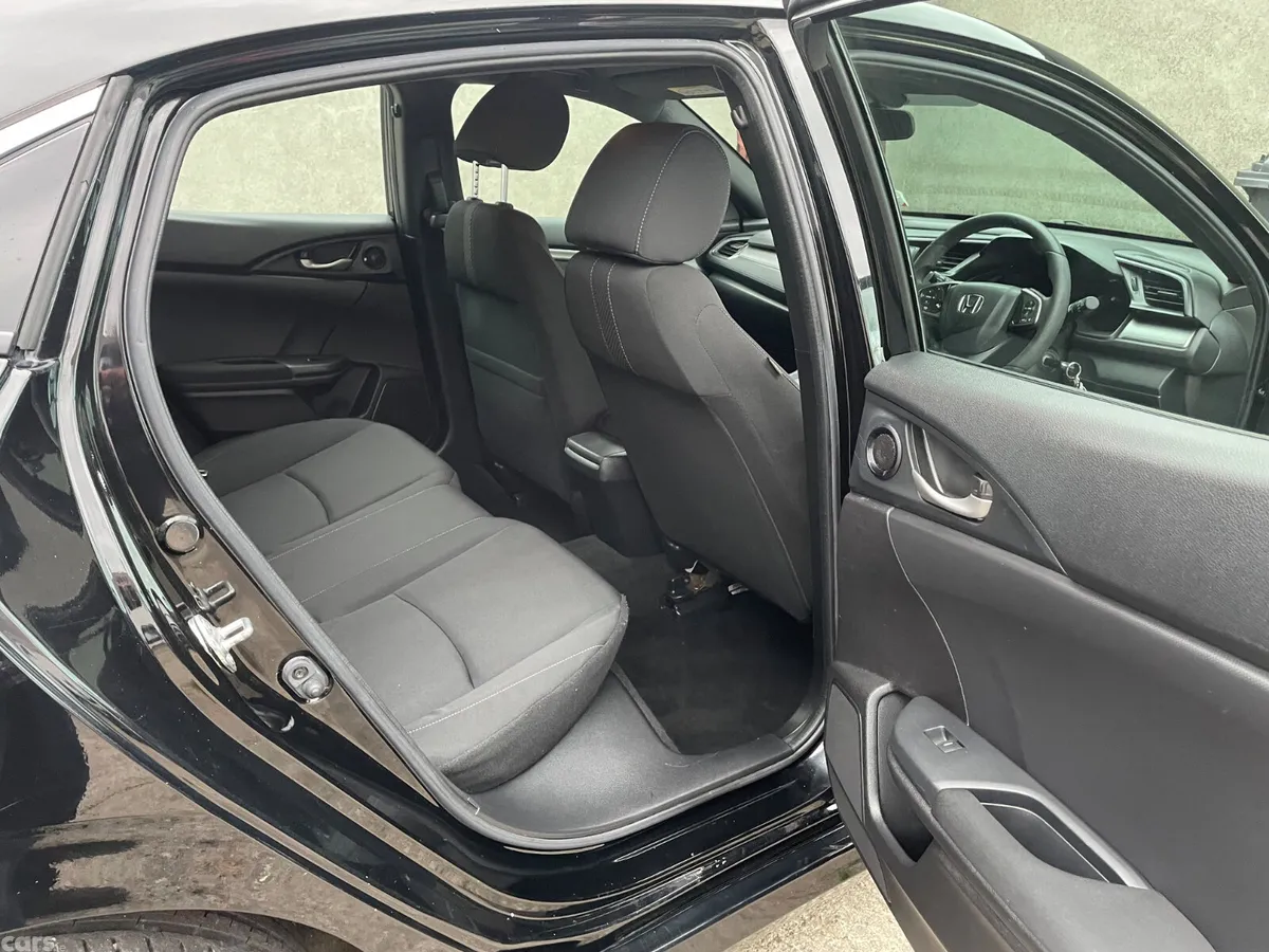 Honda Civic Hatchback, Diesel, 2018, Black