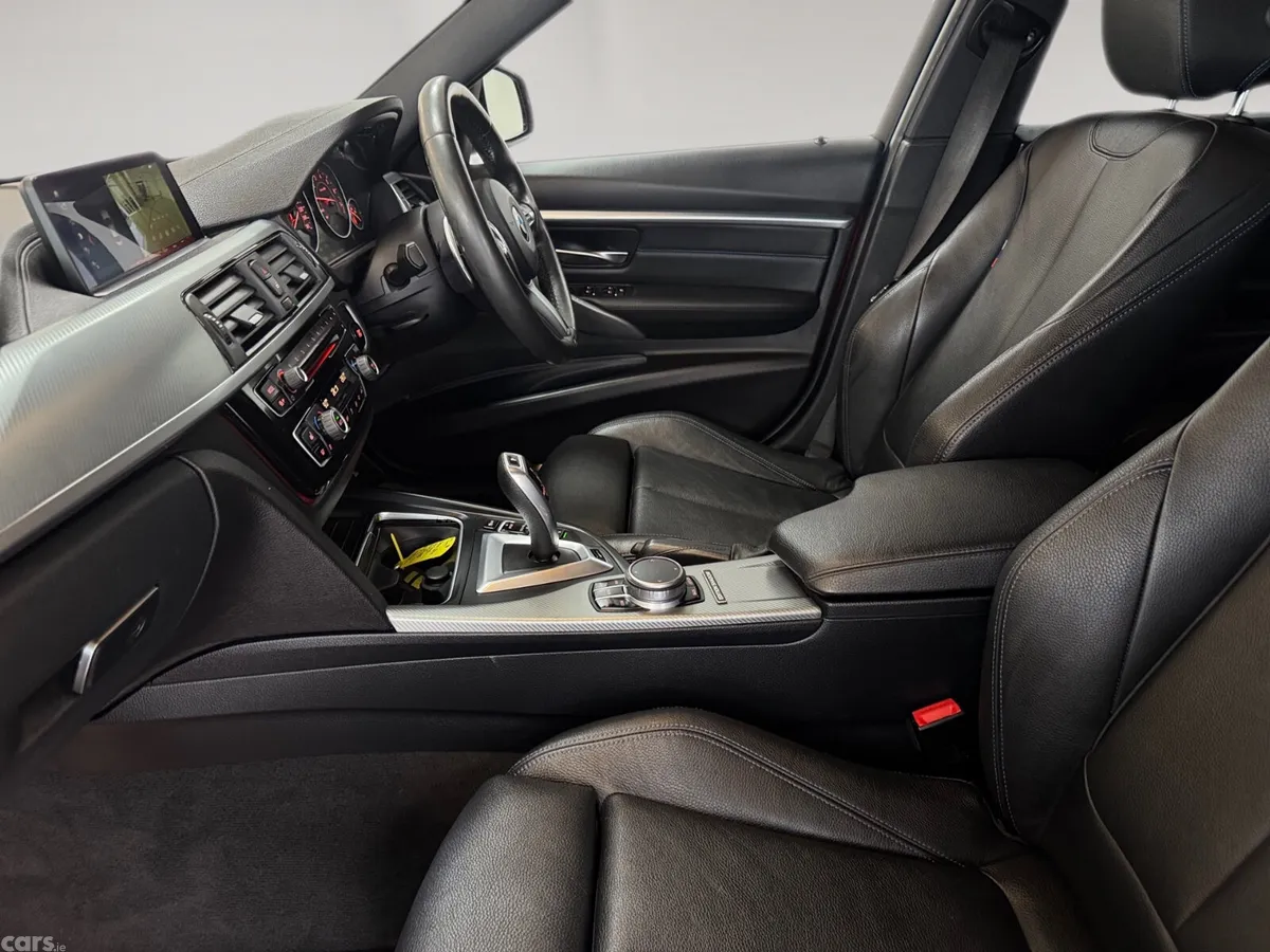 BMW 3-Series Saloon, Petrol Plug-in Hybrid, 2018, Orange