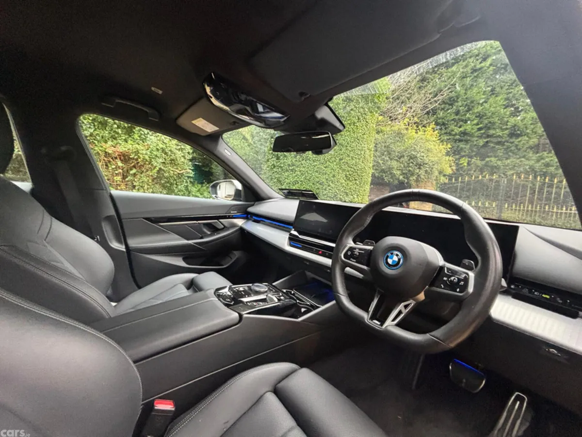 BMW 5-Series Saloon, Petrol Plug-in Hybrid, 2024, Grey