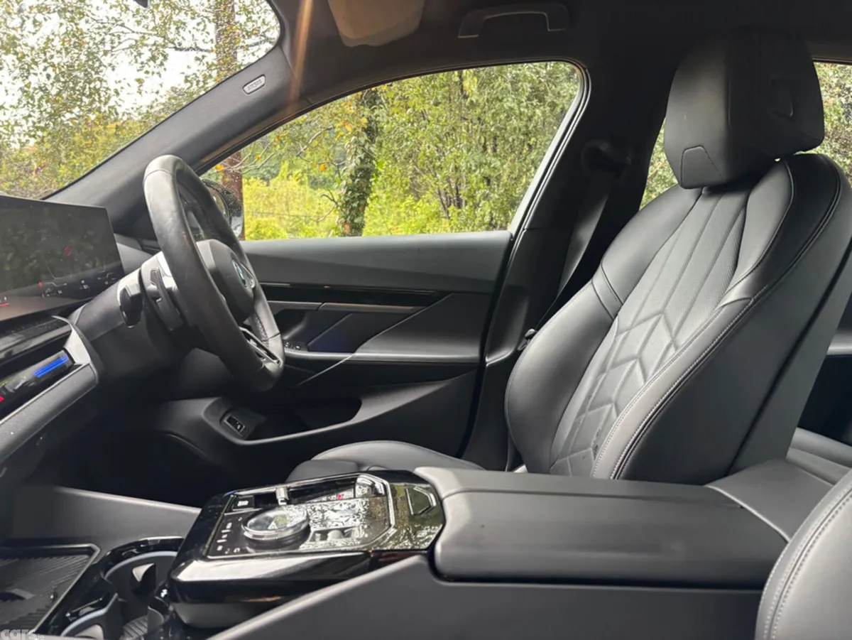 BMW 5-Series Saloon, Petrol Plug-in Hybrid, 2024, Grey