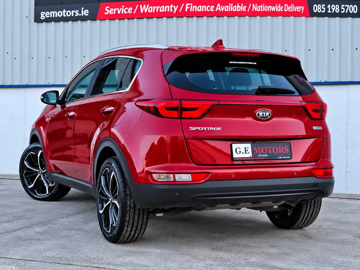 Kia Sportage SUV, Diesel, 2016, Red