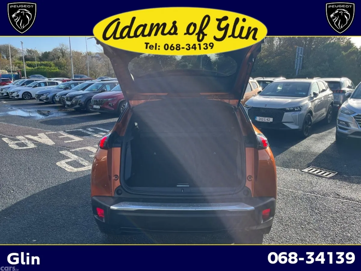 Peugeot 2008 MPV, Petrol, 2021, Orange