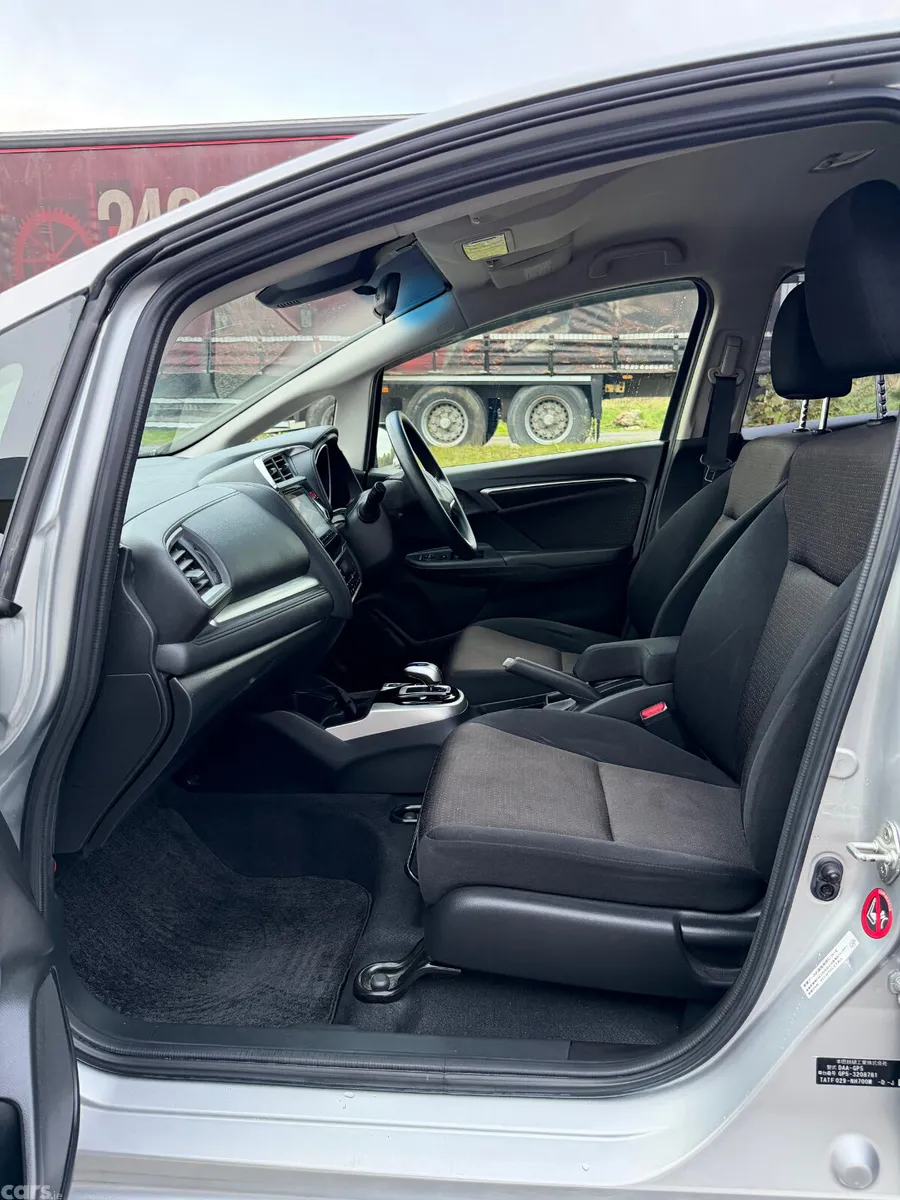Honda Fit Hatchback, Petrol Hybrid, 2015, Silver