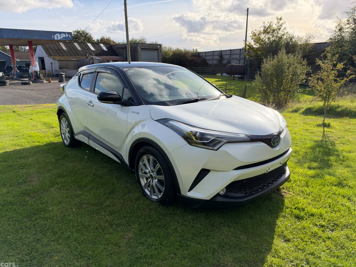 Toyota C-HR SUV, Petrol Hybrid, 2018, White