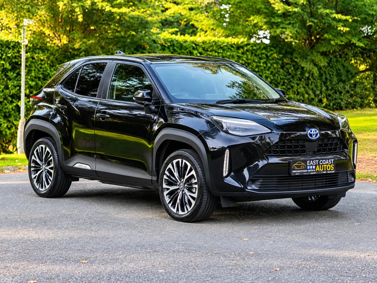 Toyota Yaris Cross Estate, Petrol Hybrid, 2021, Black