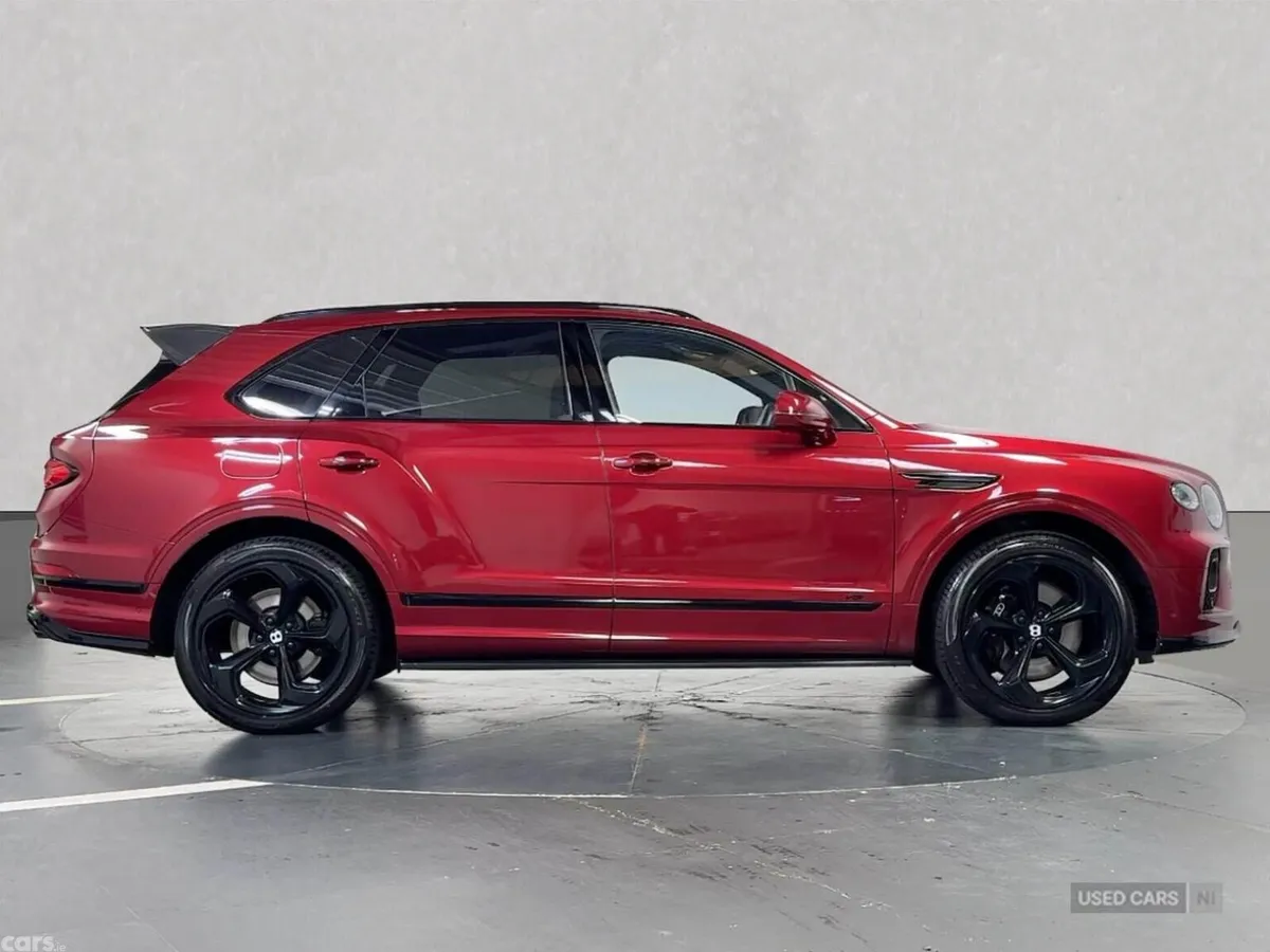 Bentley Bentayga SUV, Petrol, 2022, Red
