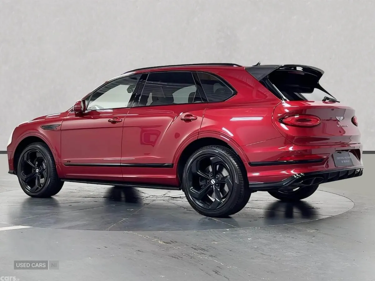 Bentley Bentayga SUV, Petrol, 2022, Red
