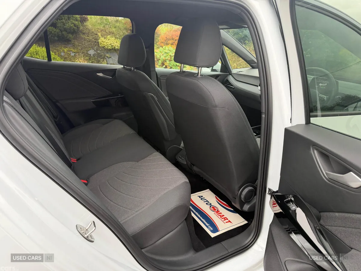 Volkswagen ID.3 Hatchback, Electric, 2024, White