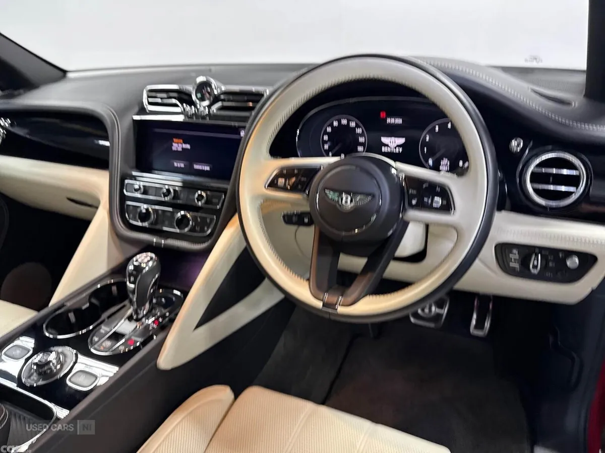 Bentley Bentayga SUV, Petrol, 2022, Red