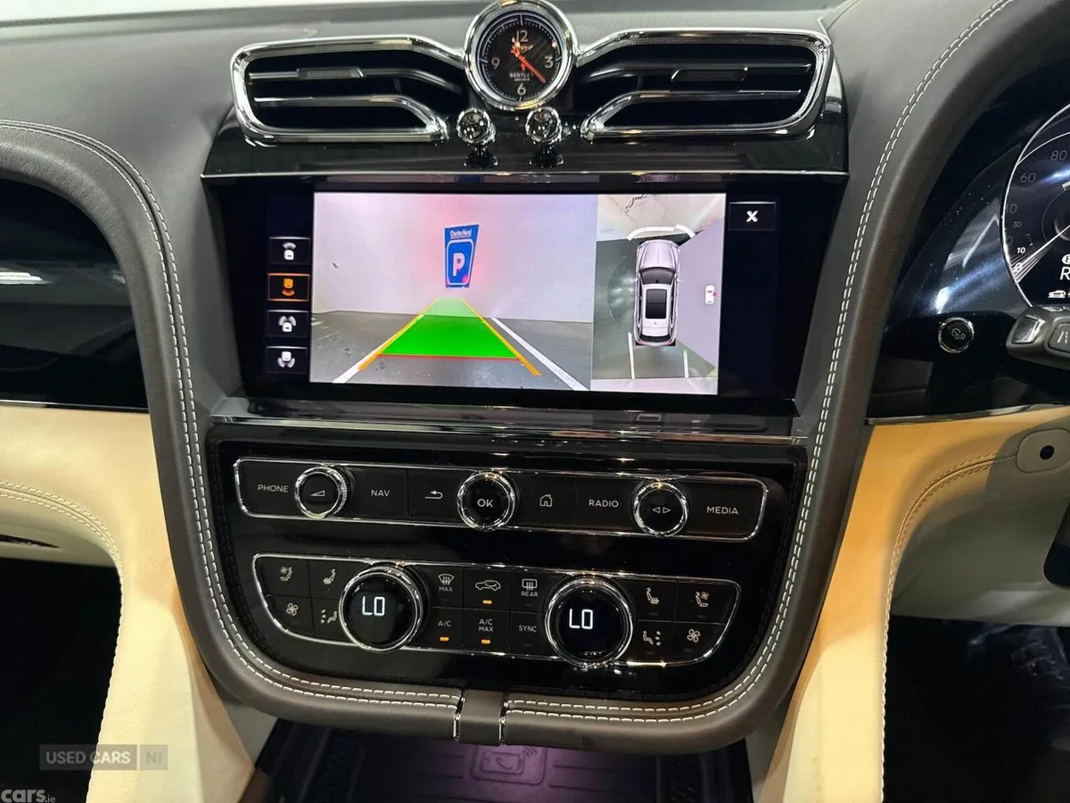 Bentley Bentayga SUV, Petrol, 2022, Red