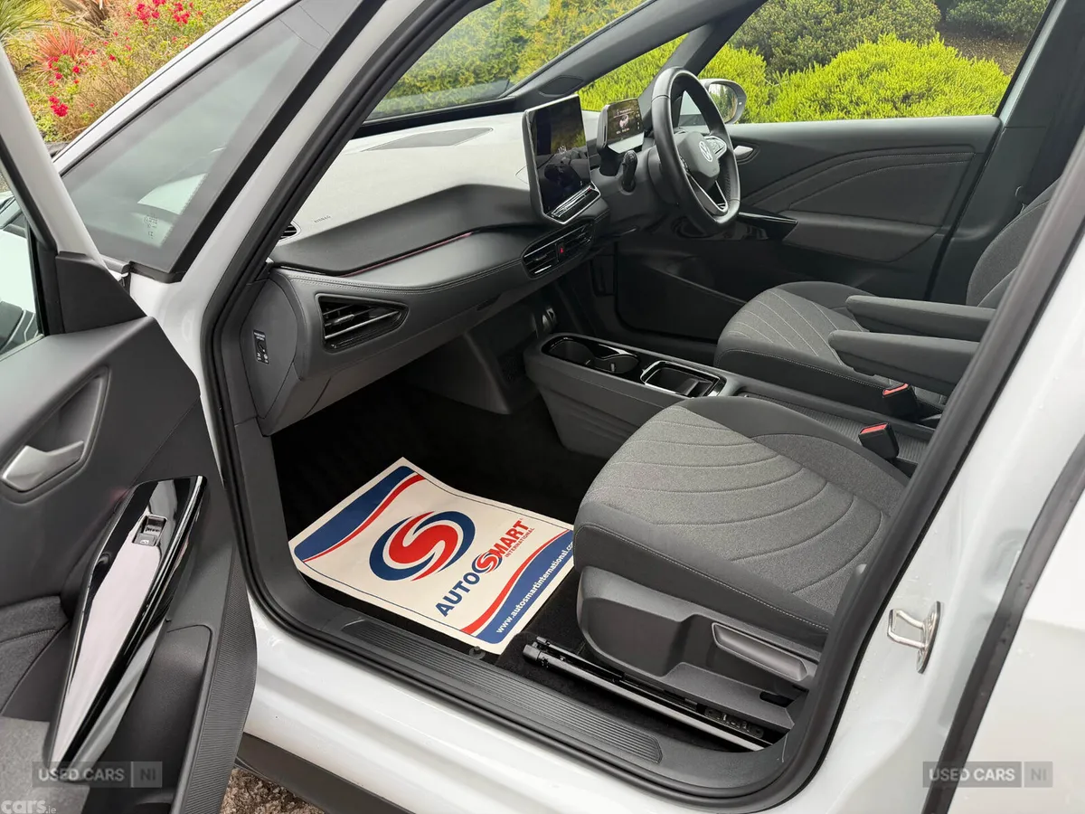 Volkswagen ID.3 Hatchback, Electric, 2024, White