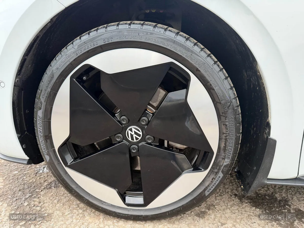 Volkswagen ID.3 Hatchback, Electric, 2024, White