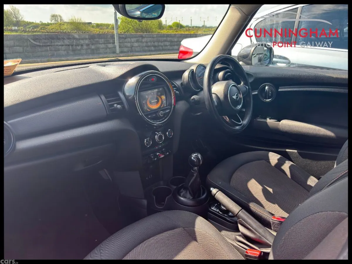 Mini Cooper Hatchback, Diesel, 2017, Grey