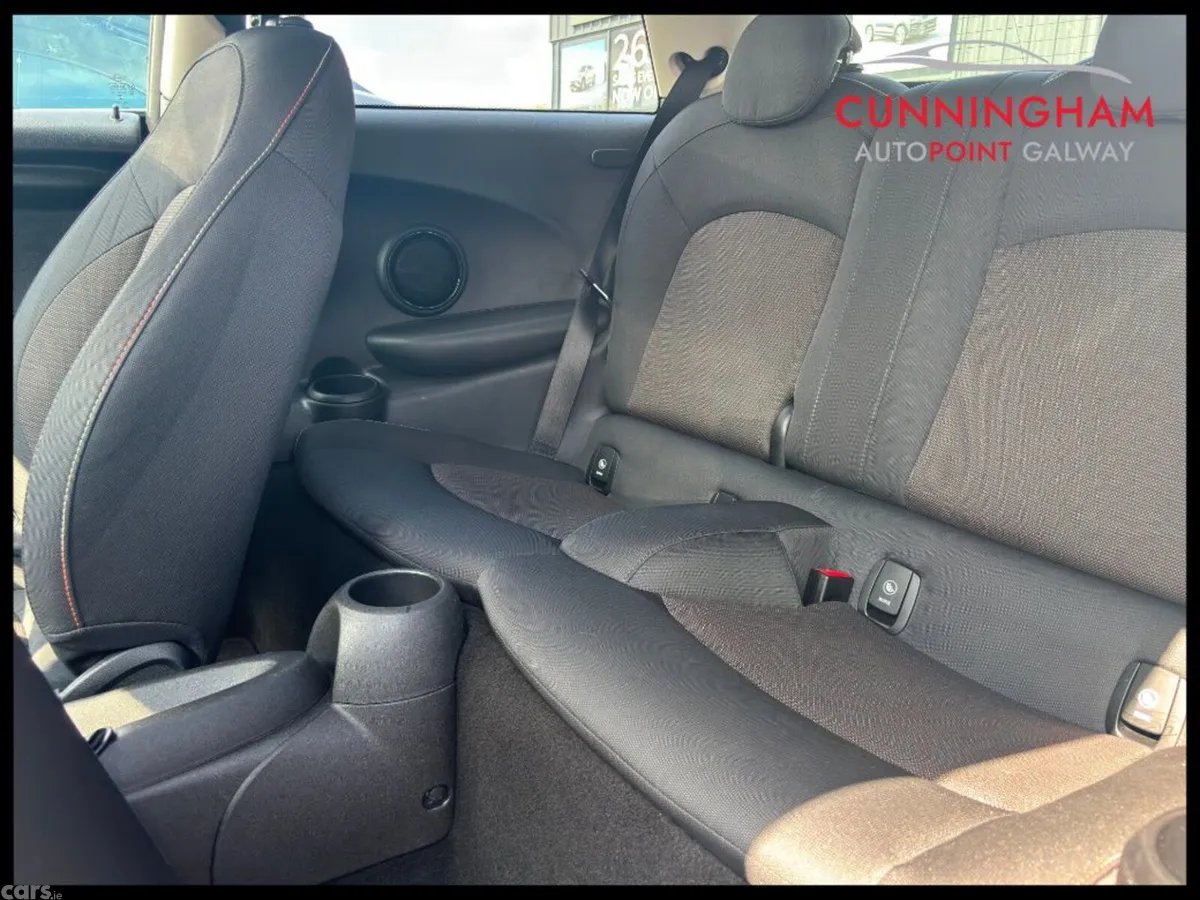 Mini Cooper Hatchback, Diesel, 2017, Grey
