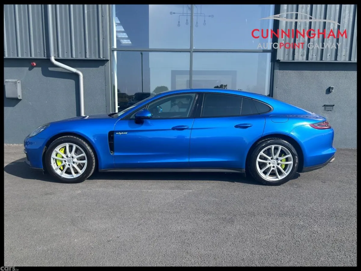 Porsche Panamera Hatchback, Petrol Plug-in Hybrid, 2018, Blue