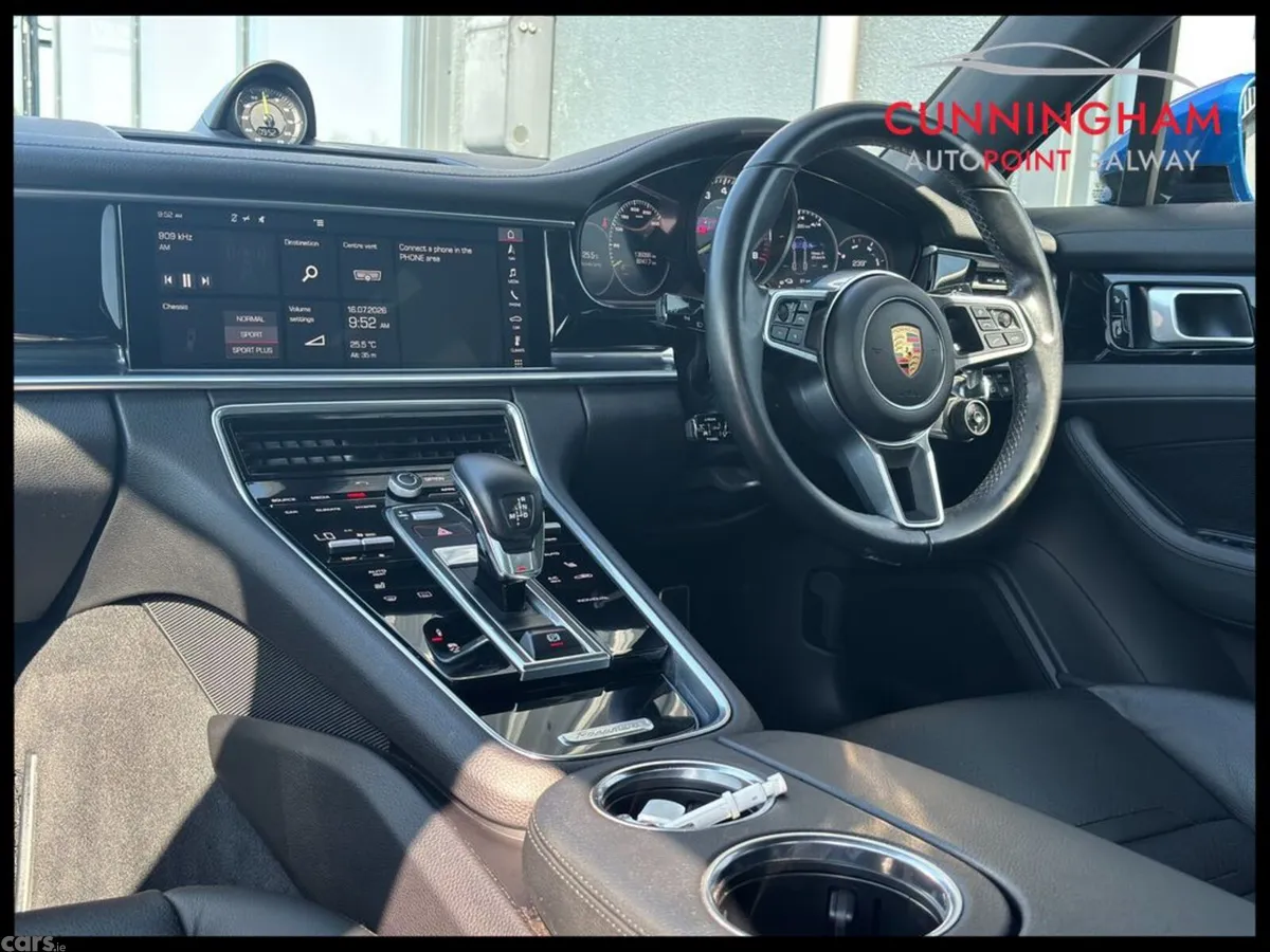 Porsche Panamera Hatchback, Petrol Plug-in Hybrid, 2018, Blue