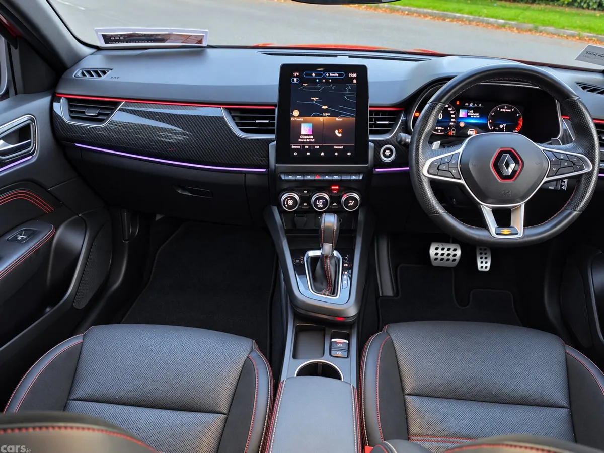 Renault Arkana Hatchback, Petrol, 2023, Red