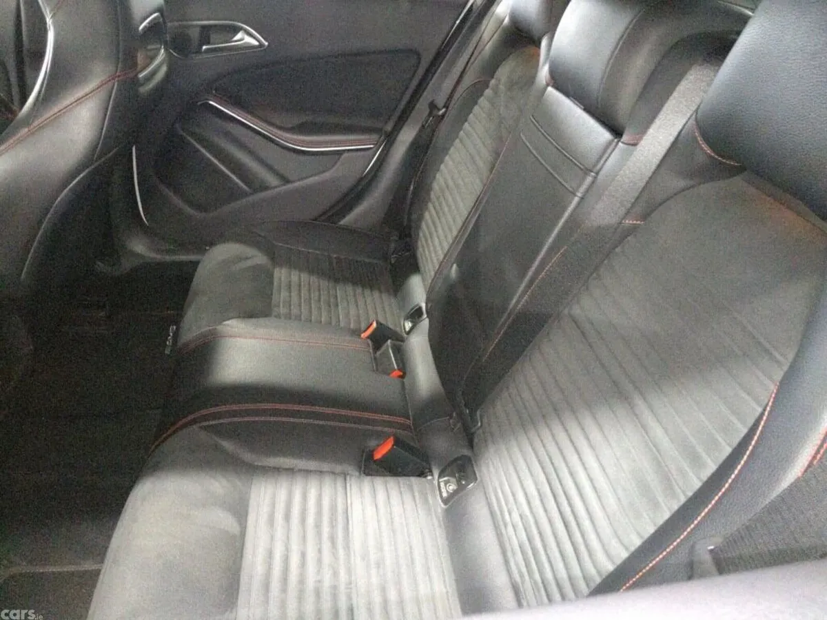 Mercedes-Benz A-Class Hatchback, Petrol, 2013, White
