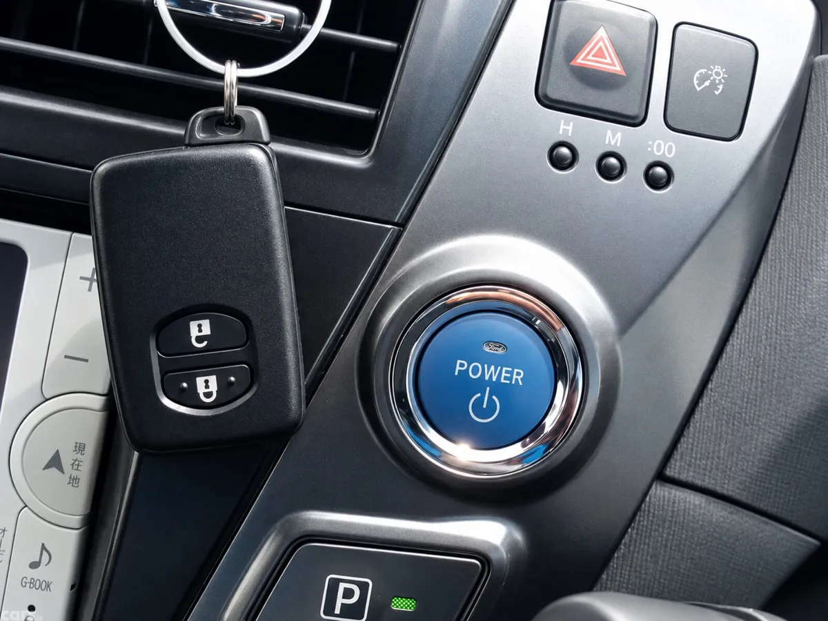 Toyota Prius MPV, Petrol Hybrid, 2013, Silver
