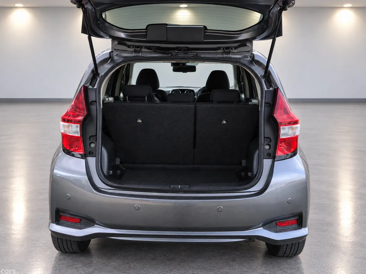 Nissan Note MPV, Petrol Hybrid, 2018, Grey