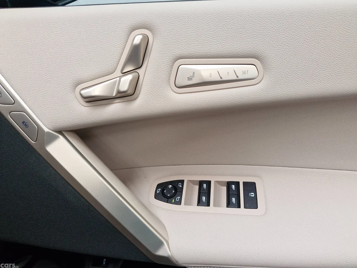 BMW iX SUV, Electric, 2024, Blue