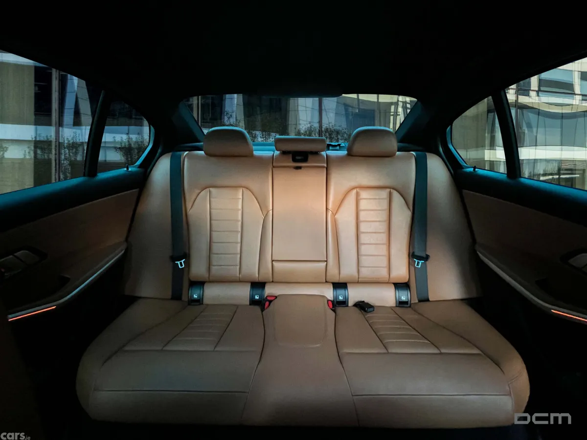BMW 3-Series Saloon, Petrol Plug-in Hybrid, 2021, White