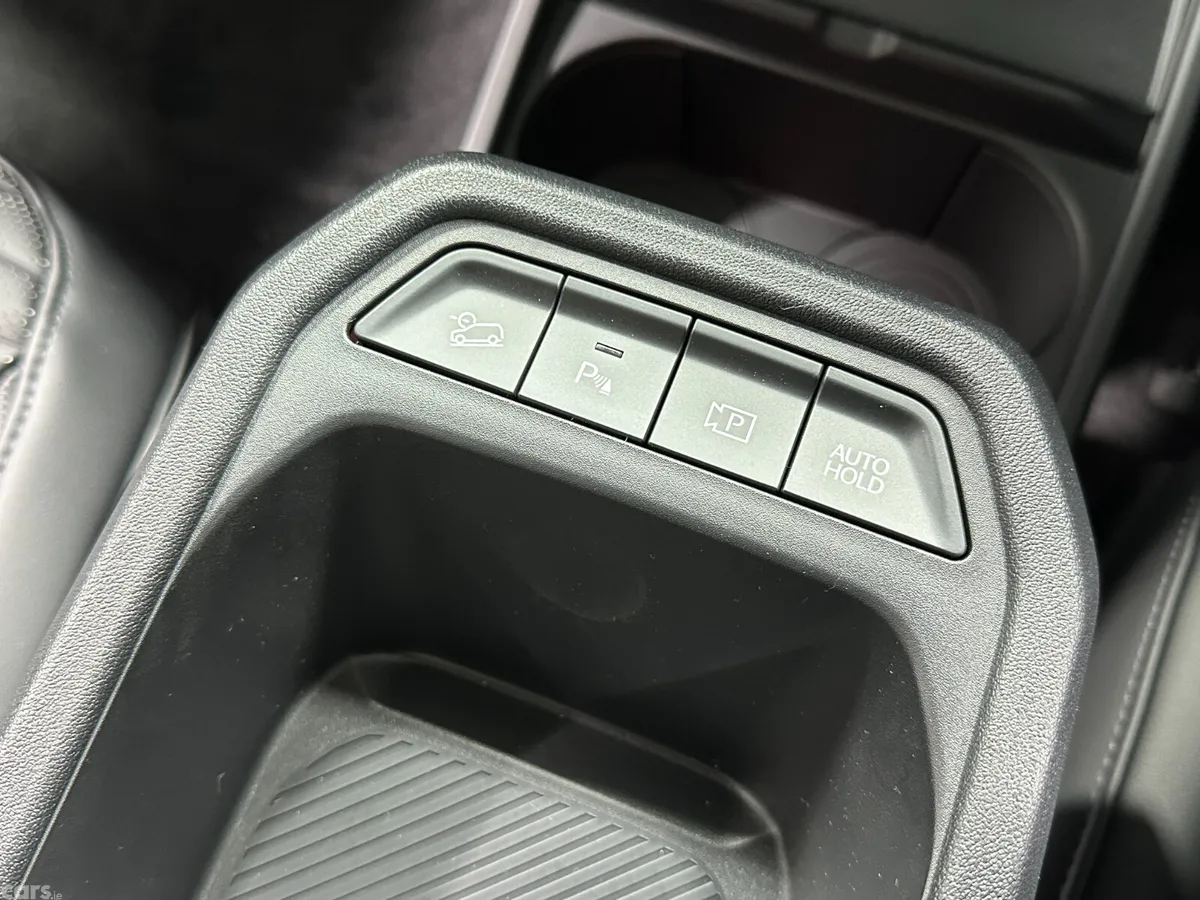 Kia EV4 Hatchback, Electric, 2027, Grey