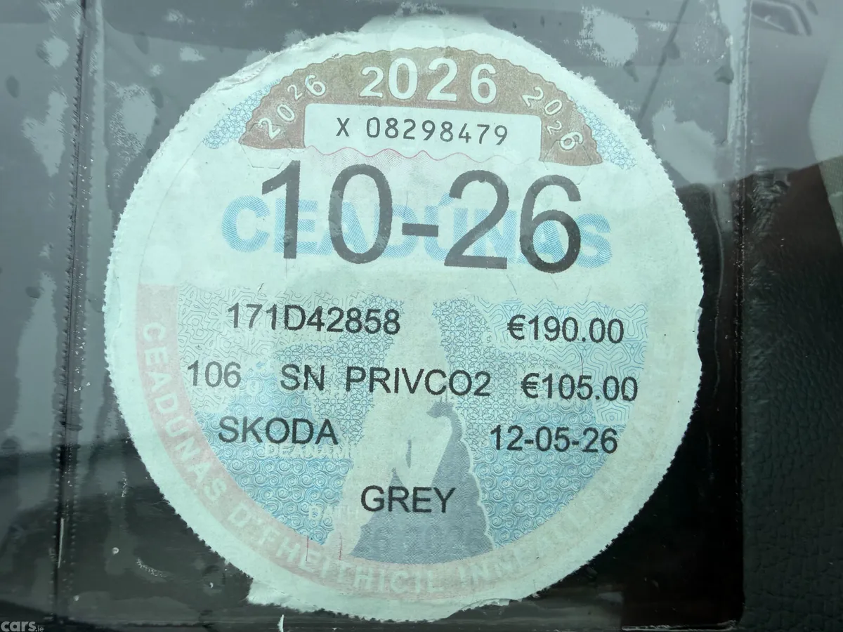 Skoda Octavia Saloon, Diesel, 2017, Grey