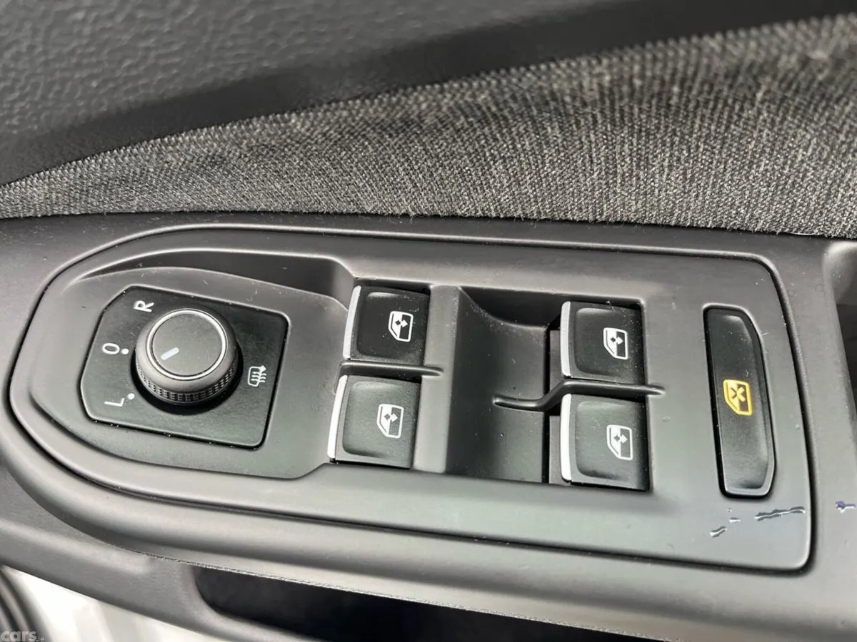 Volkswagen Golf Estate, Diesel, 2024, Silver
