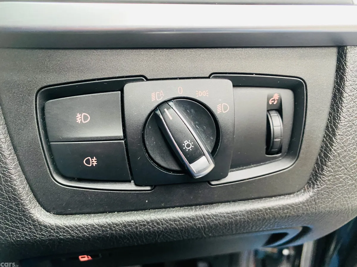 BMW 3-Series Saloon, Petrol Plug-in Hybrid, 2018, Black